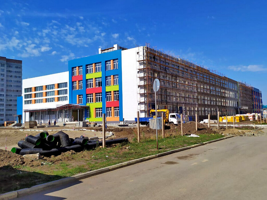строительство школ в Омской области